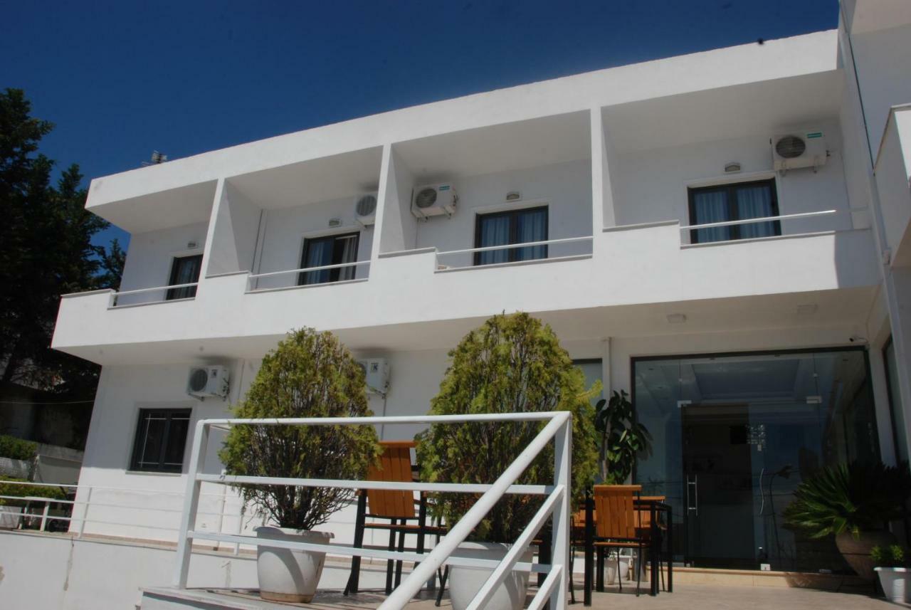 Hotel Ms Sarandë Exterior foto