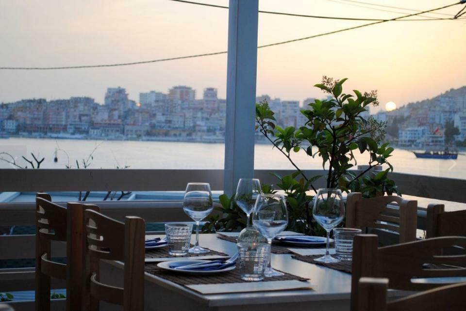 Hotel Ms Sarandë Exterior foto